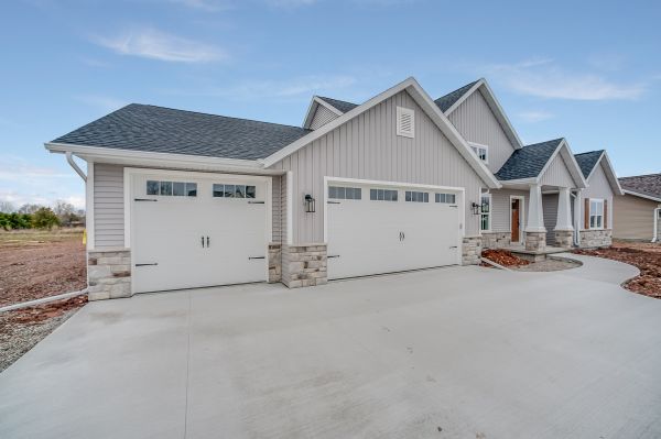Concrete Driveway Pouring Service